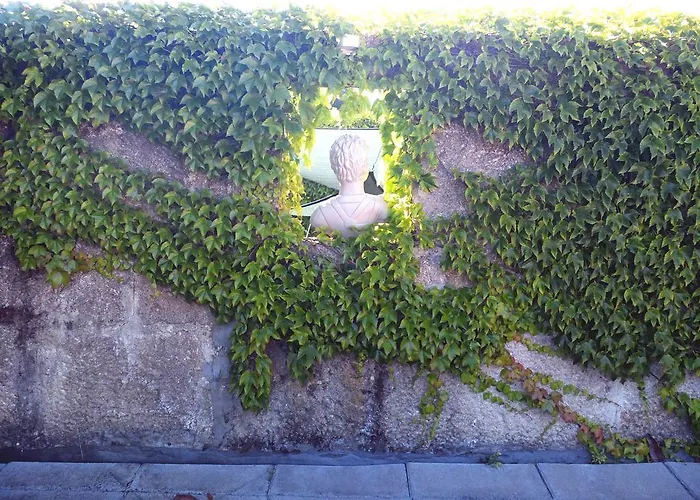 Family Secrets Douro ריבה דורו