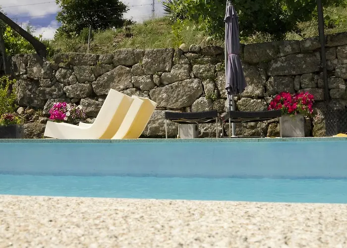 Family Secrets Douro ريبا دورو